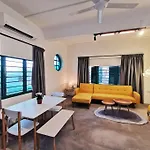 Ipoh Town Centre Eastern Oriental 8 Pax
